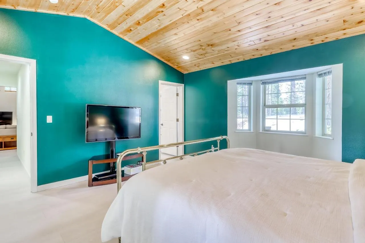 Skyline Serenity South Lake Tahoe Holiday home